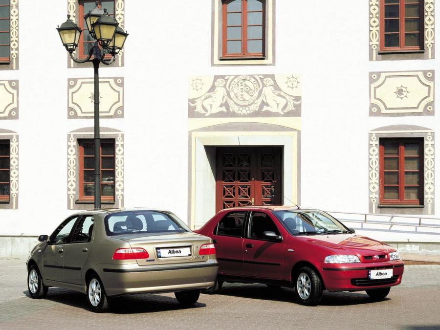  Fiat Albea 2002 года  (фото 3 из 9)